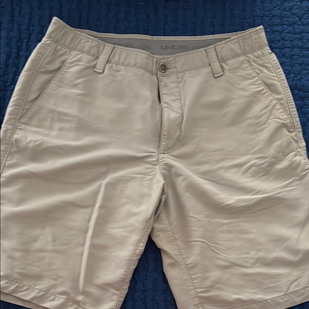 UGG Men's Tan Shorts